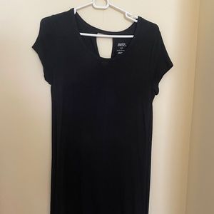 Gilligan & O’Malley S black t-shirt dress